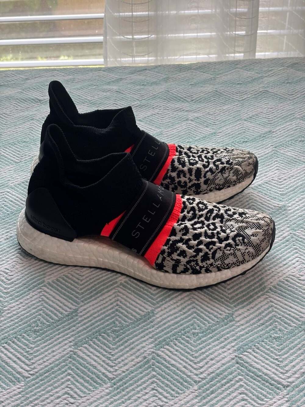 Adidas Stella McCartney UltraBoost Slip-On Leopard Print Sneakers Size 5.5